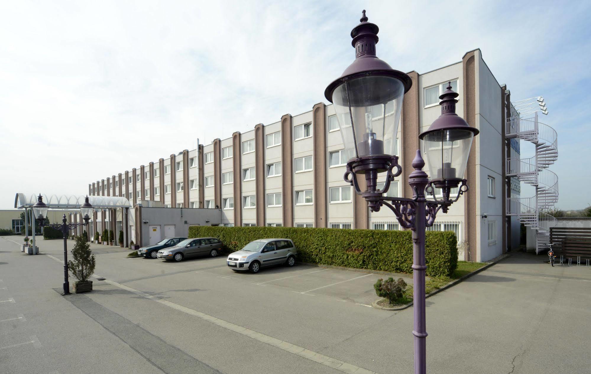 Hotel Bavaria Brehna Dış mekan fotoğraf